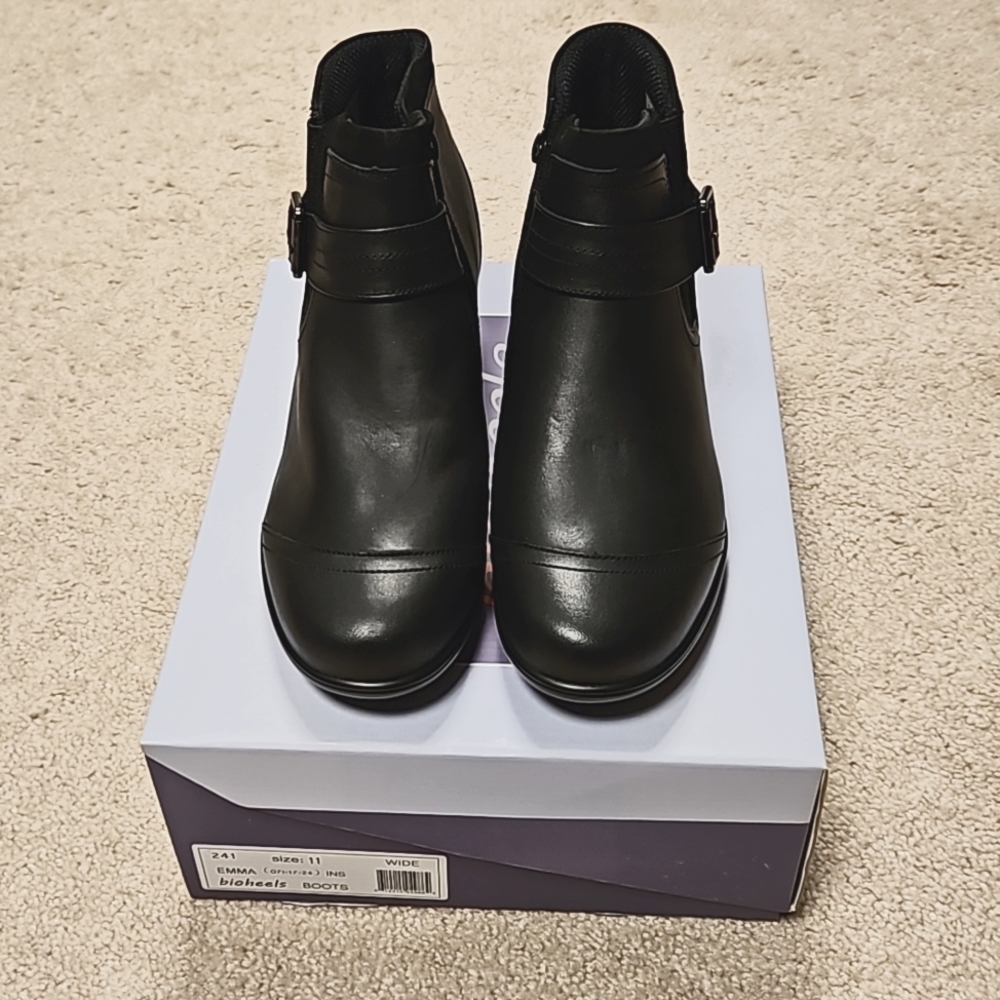 Orthofeet Bioheels Women Boots 11 Wide Emma Ankle Heel Zip - never worn